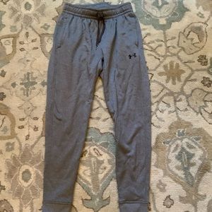 Men’s UA joggers